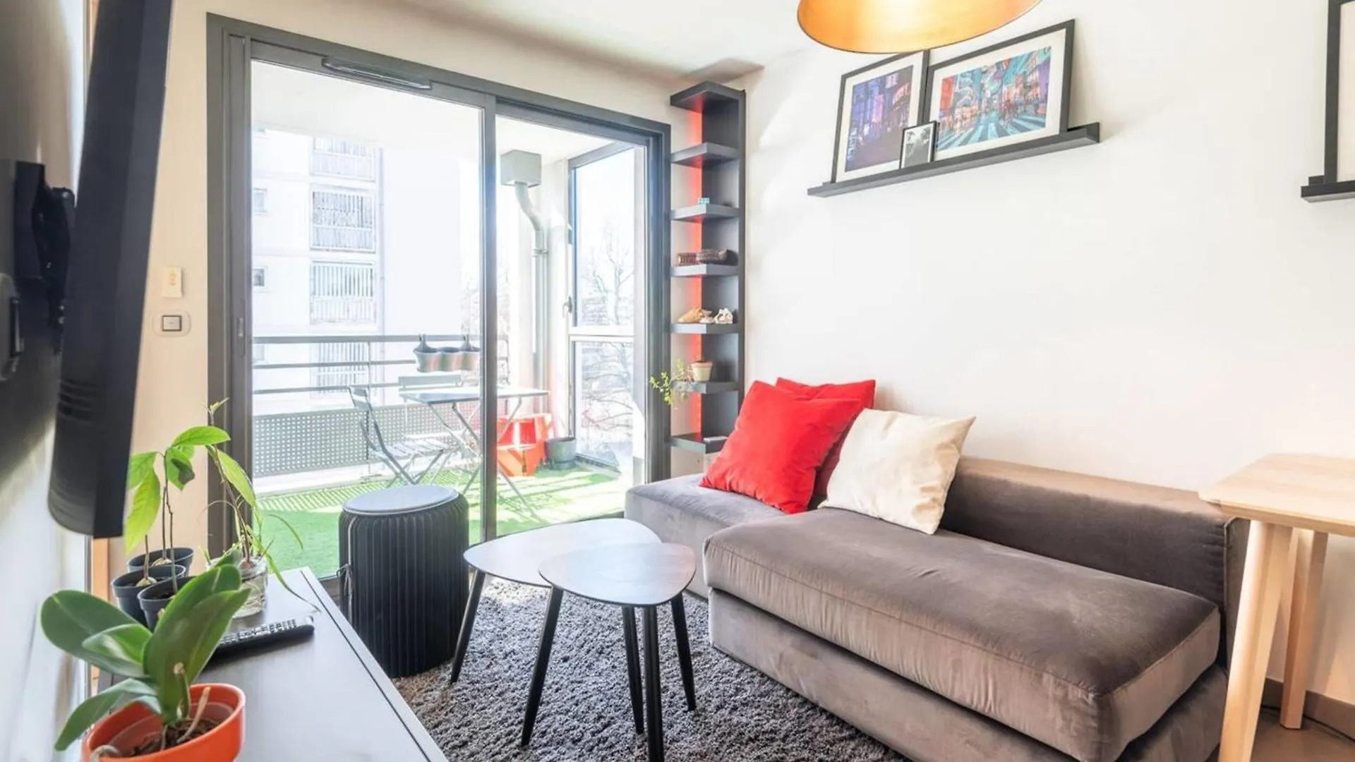 Apartment Viraya - Comfortable Flat A Stone'S Throw From The Lake Annecy